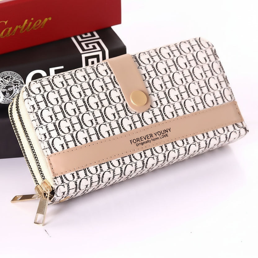 Forever Youny Beige & White Wallet 🤍✨