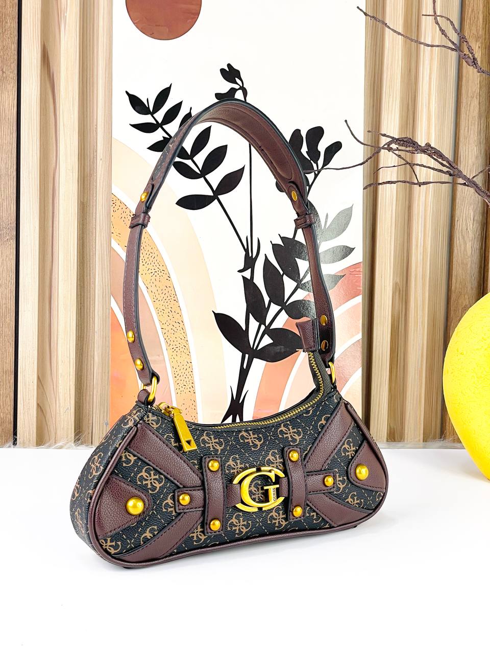 GUESS Brown & Black Logo Bag 👜🖤