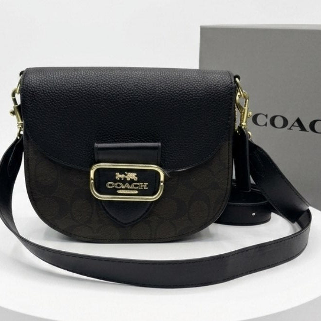 Coach White Interwoven Mirror Bag 🤍👜