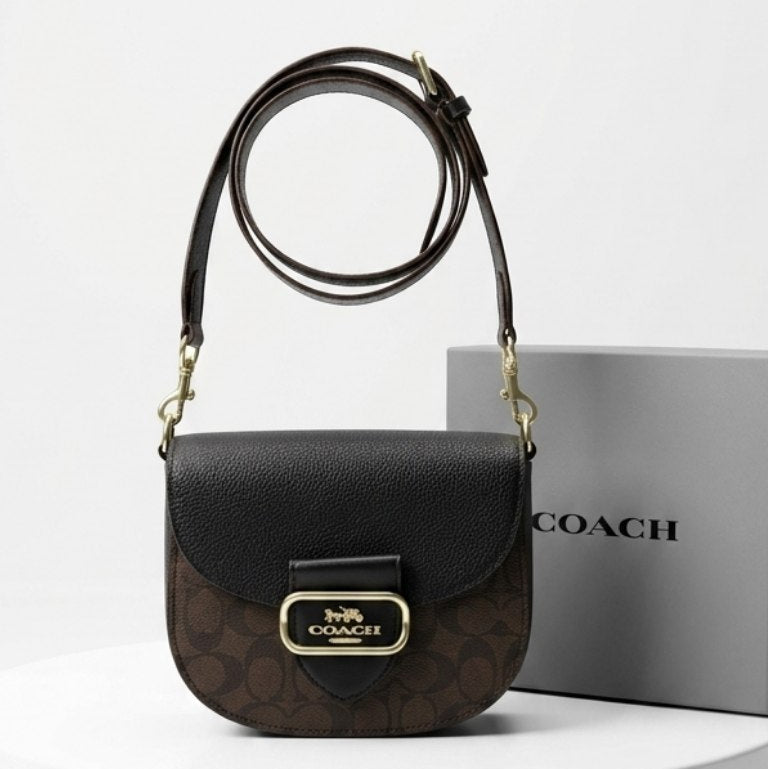 Coach White Interwoven Mirror Bag 🤍👜