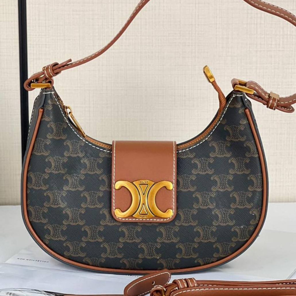 CELINE Brown Monogram Handbag 👜🤎