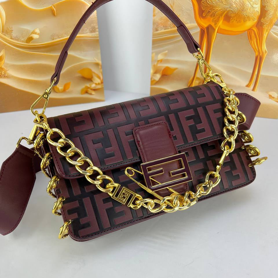 FENDI Green Logo Bag with Gold Chain 💚👜✨