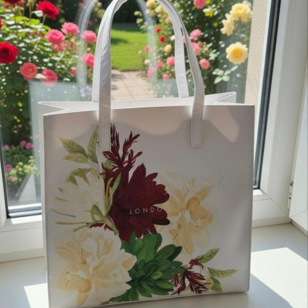 Ted Baker Black & White Tote 🖤🤍 Iconic Style