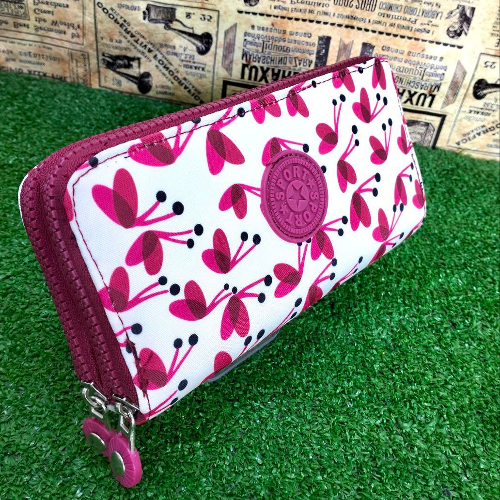 Crinkle Chic Sport Wallet: Zippered & Roomy 💖📱