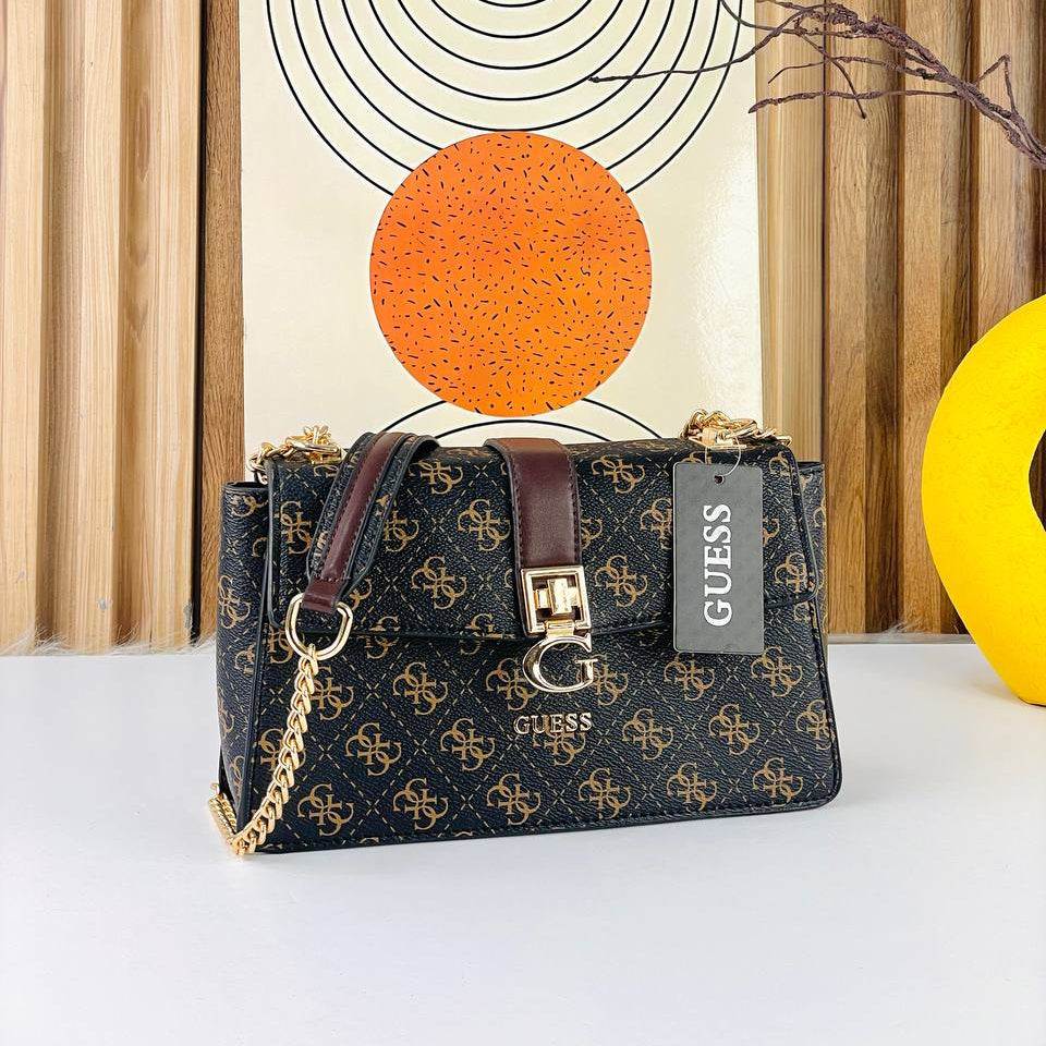 GUESS Chic Carryall 🖤👜 in Black & Brown