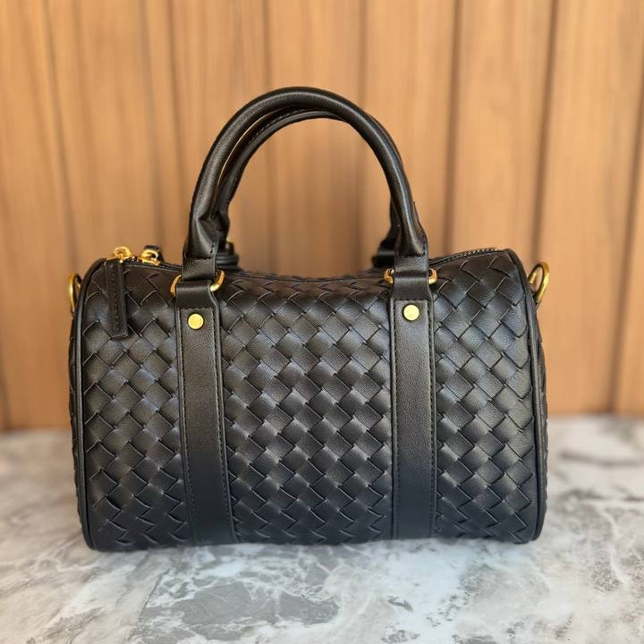 Bottega Veneta Style Woven Handbag with Knot Detail 👜✨