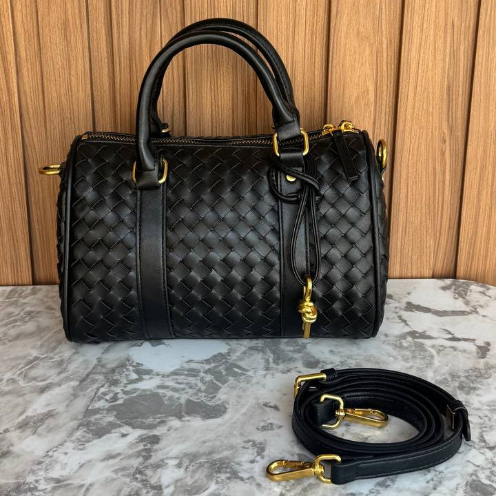 Bottega Veneta Style Woven Handbag with Knot Detail 👜✨