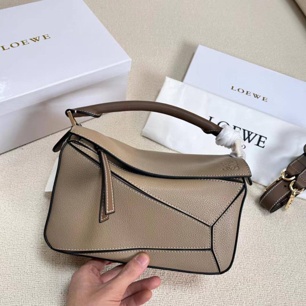Loewe Puzzle Leather Bag in Elegant White