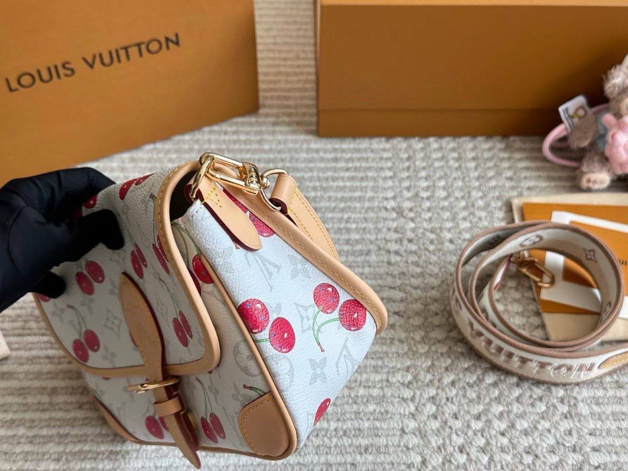 Louis Vuitton Monogram Cerises Shoulder Bag 🍒👜✨