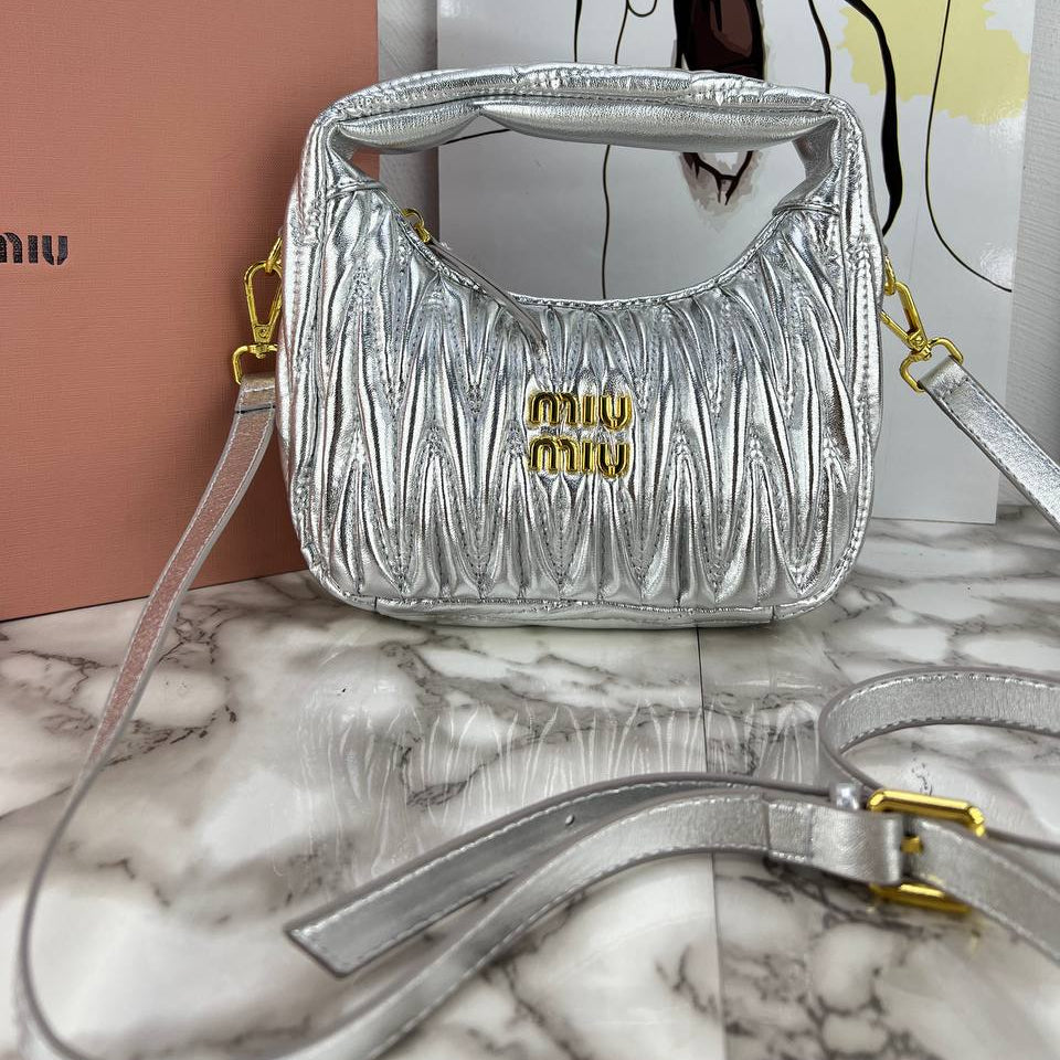MIU MIU Chic Mini Bag 🤍🖤❤️