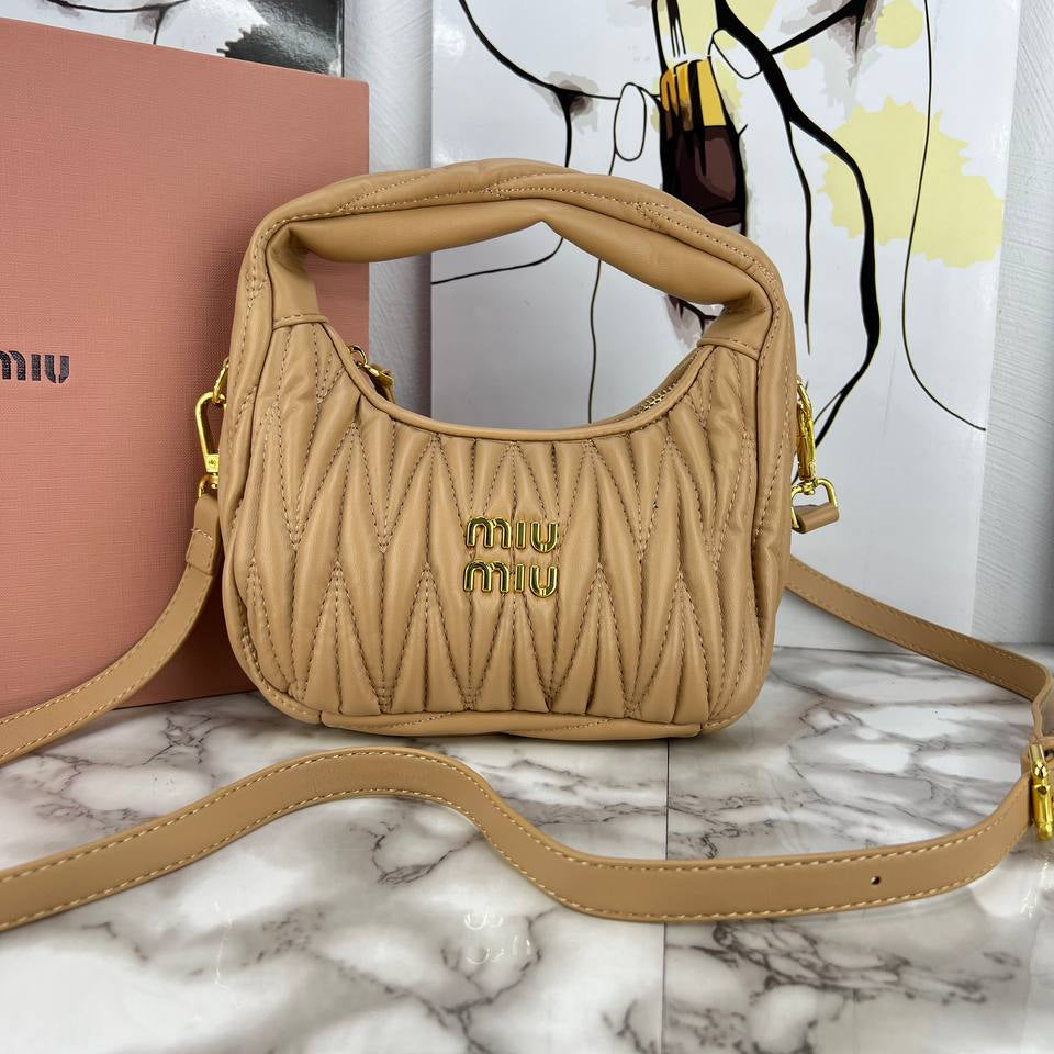 MIU MIU Chic Mini Bag 🤍🖤❤️