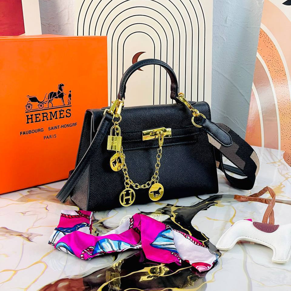 Hermès: Orange Pop Bag 🍊💖🖤 Classic Elegance