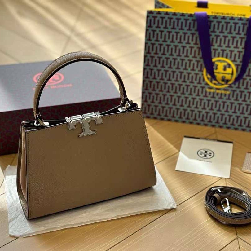 Tory Burch: Chic Black & Beige Crossbody 🖤👜✨