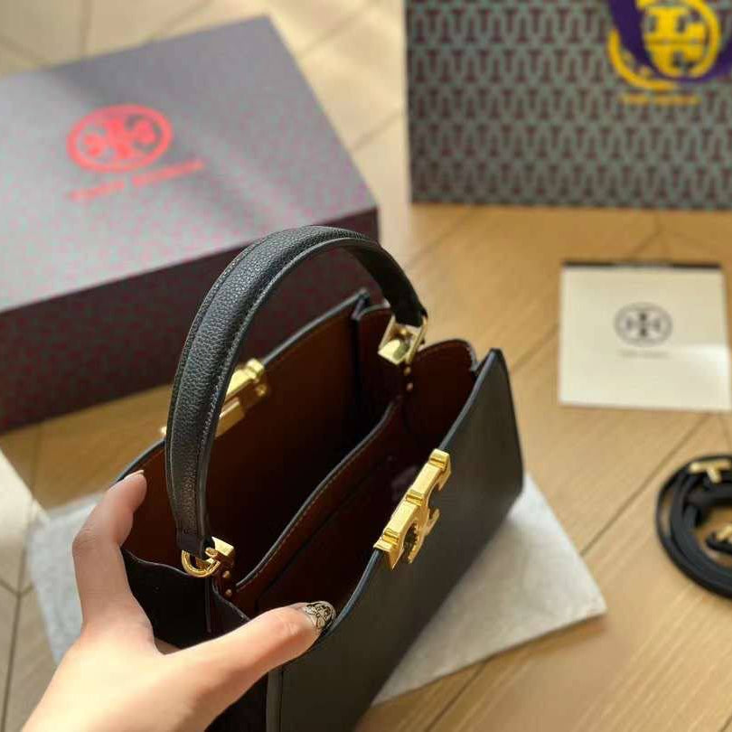 Tory Burch: Chic Black & Beige Crossbody 🖤👜✨
