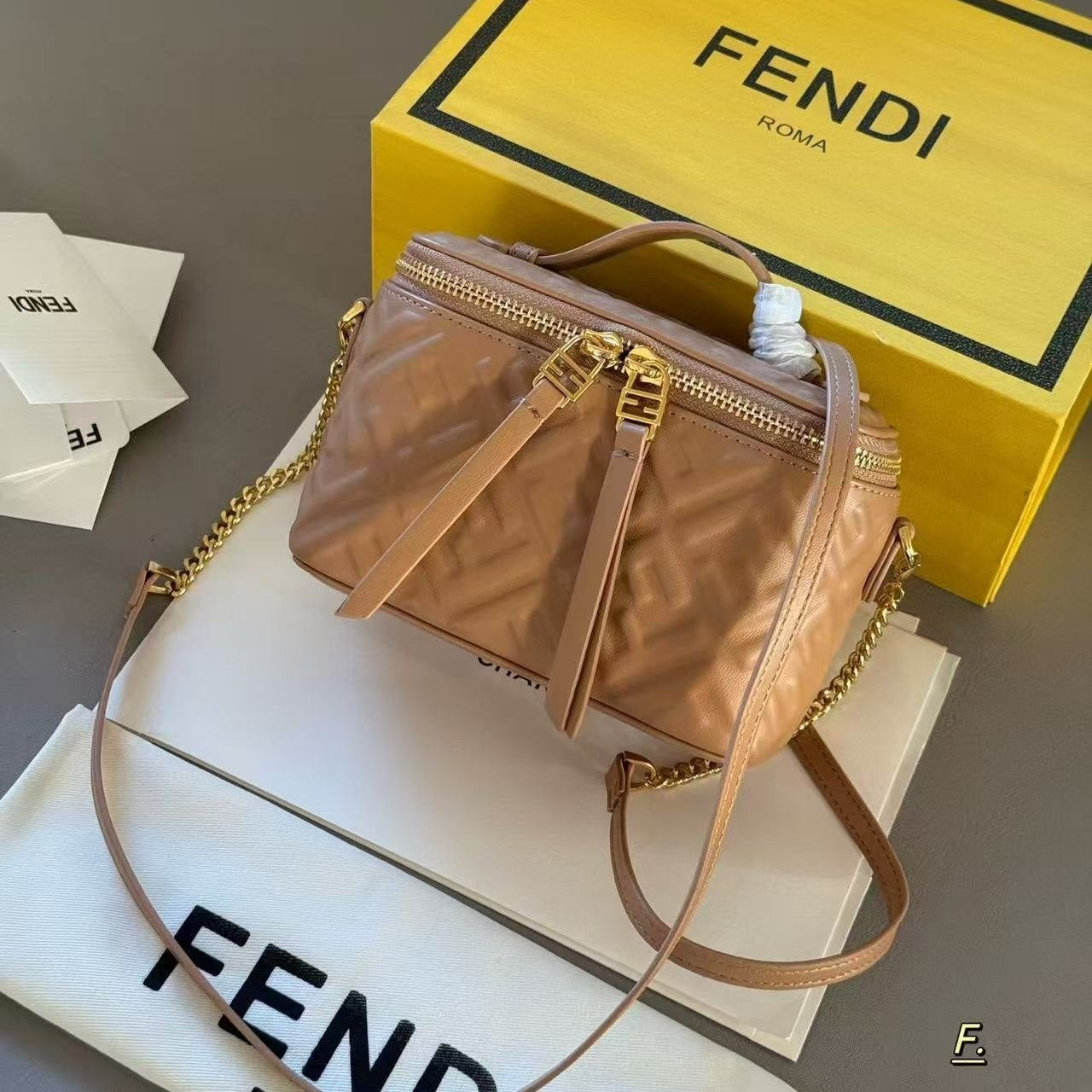 FENDI Mirror Original Bag: Chic PU Leather 💖👜