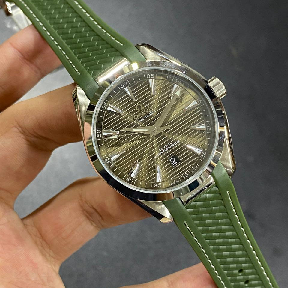 Omega Seamaster Co-Axial Master Chronometer with Textured Rubber Strap