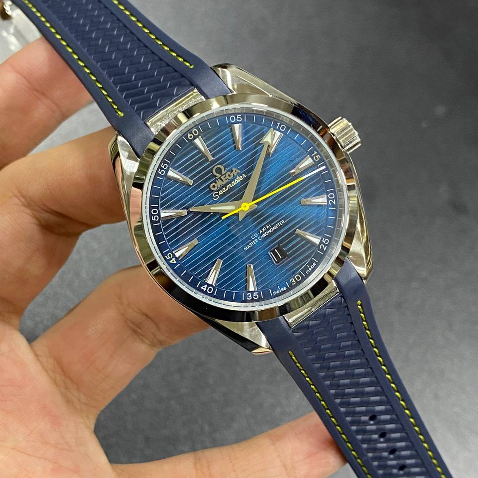 Omega Seamaster Co-Axial Master Chronometer with Textured Rubber Strap