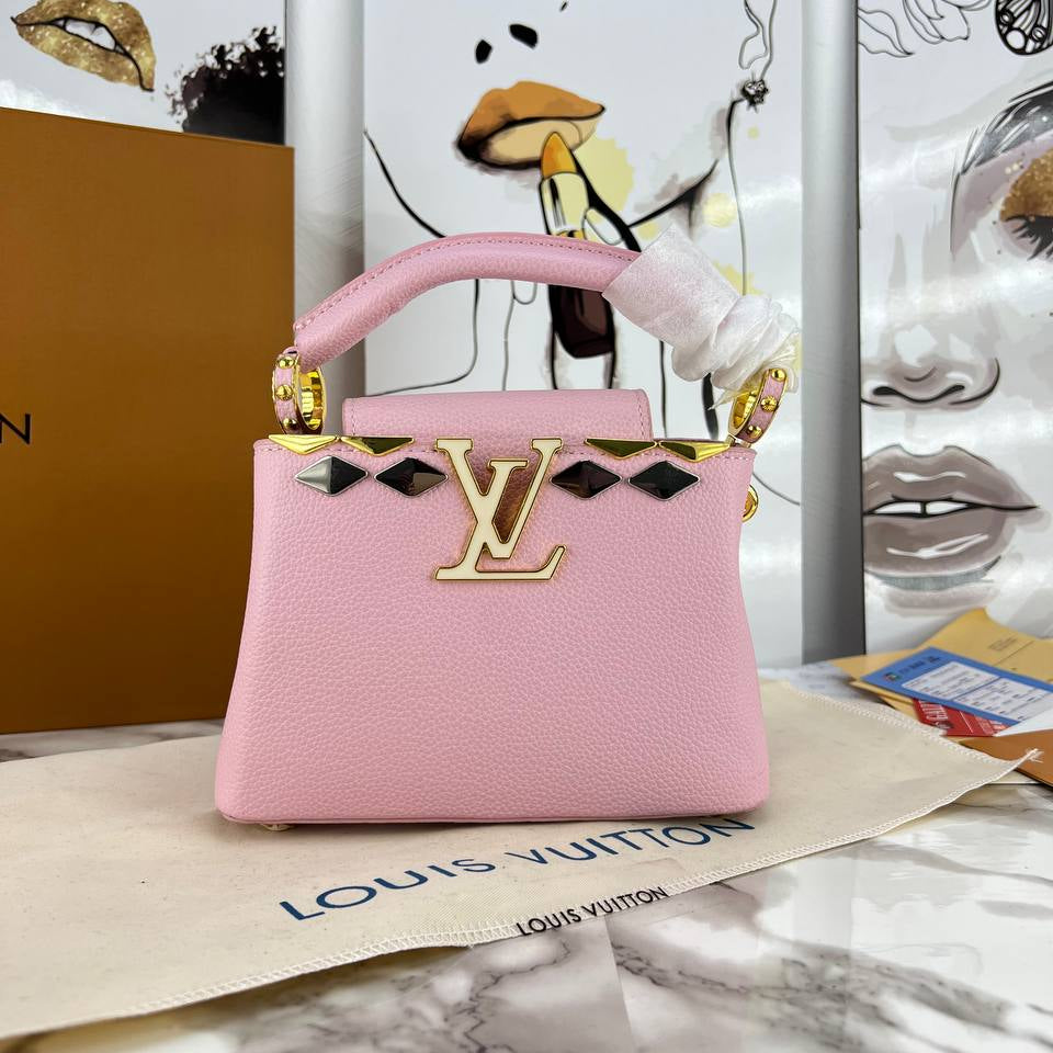LV Monogram Handbag 👜✨ Iconic Style