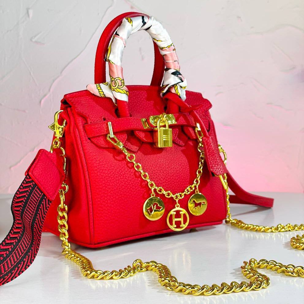 🖤❤️ HERMES Chic Black & Red Handbag