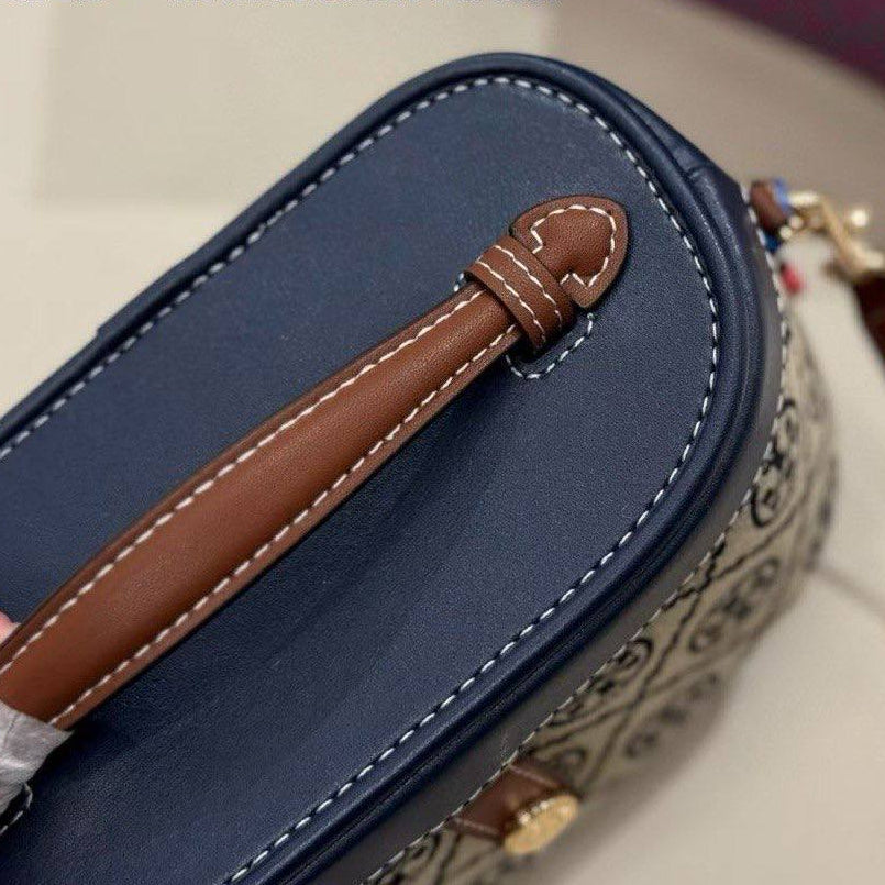 Tory Burch: Blue & Brown Chic Bag 💙👜