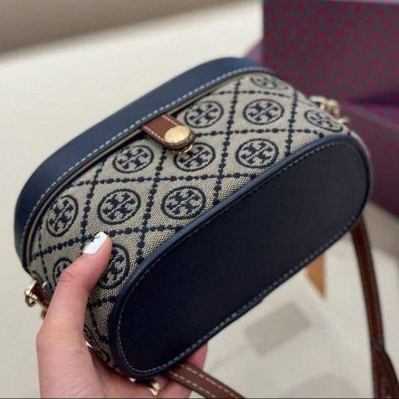 Tory Burch: Blue & Brown Chic Bag 💙👜