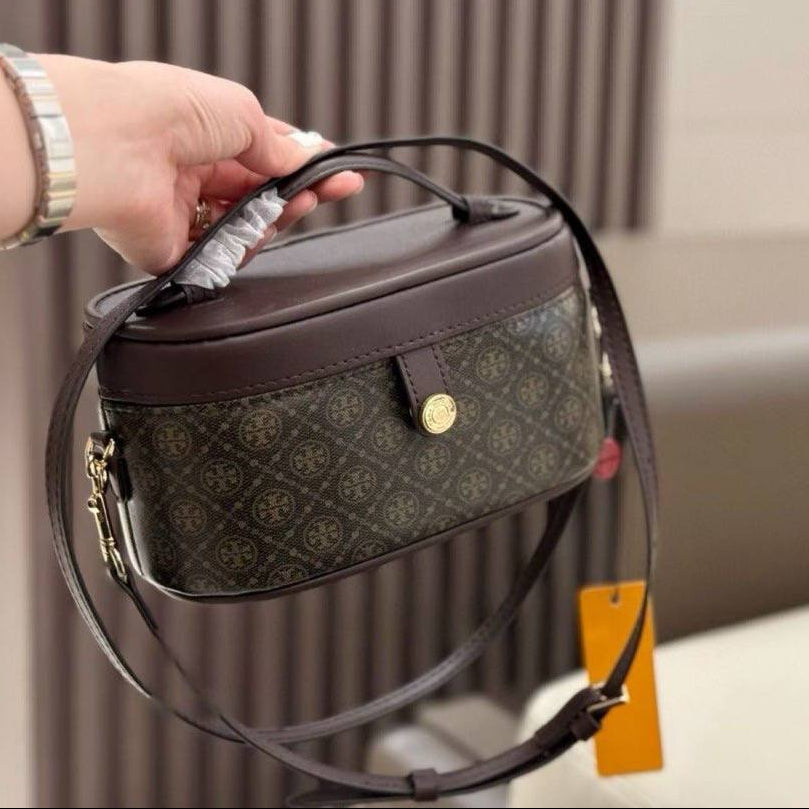 Tory Burch: Blue & Brown Chic Bag 💙👜