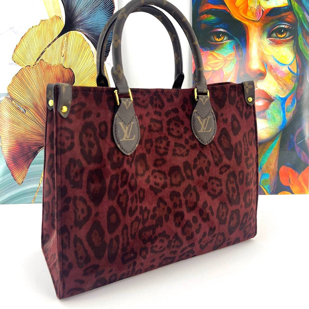 L.V Leopard Print Tote Bag with Signature Leather Handles 🐆👜