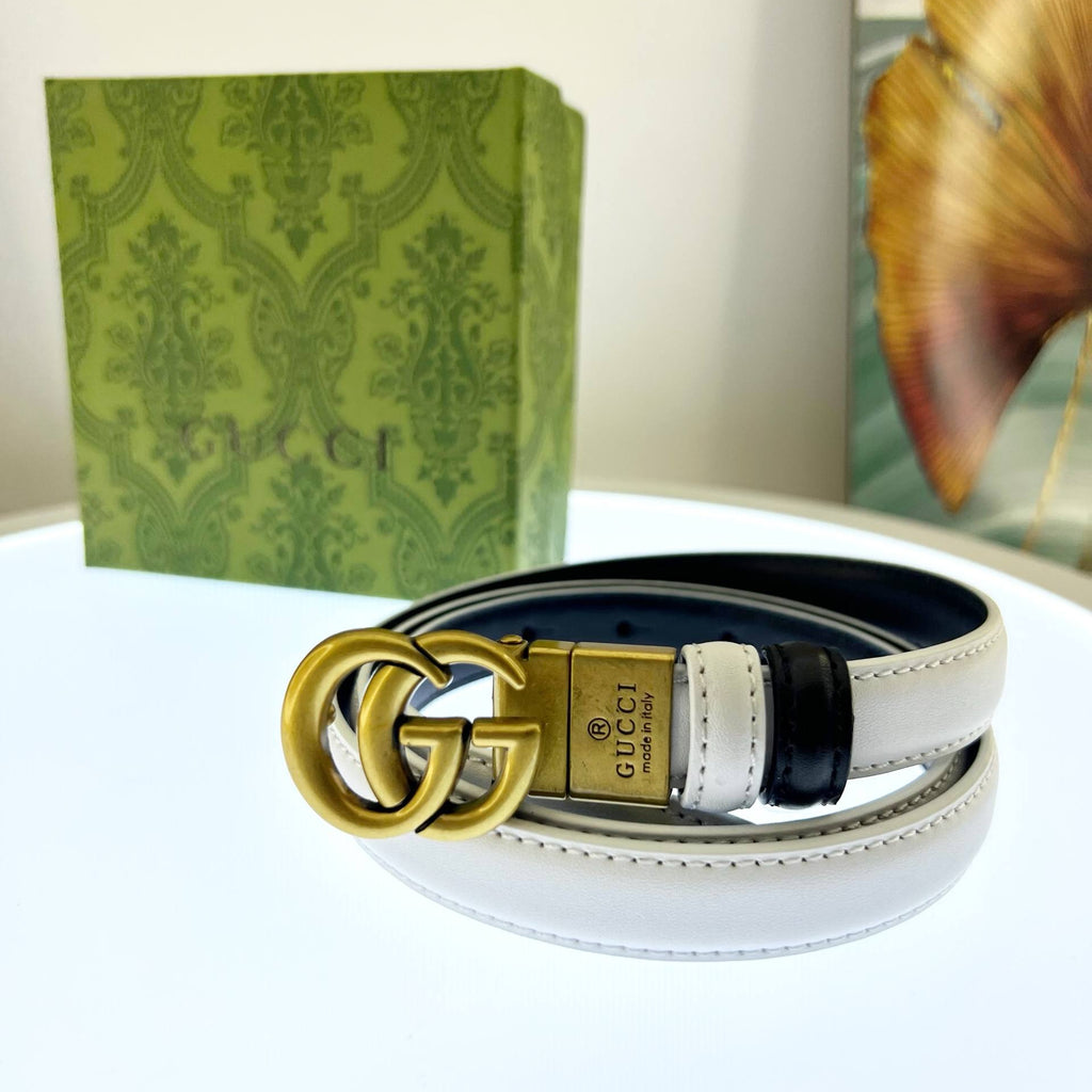 Gucci GG Leather Belt with Iconic Logo Buckle 👜✨🇮🇹