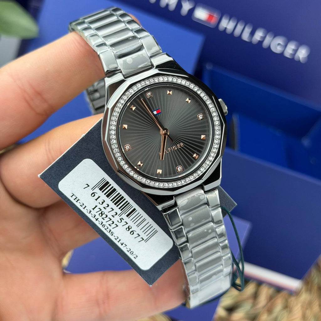 Tommy Hilfiger Rose Gold Watch ⌚✨ For Her