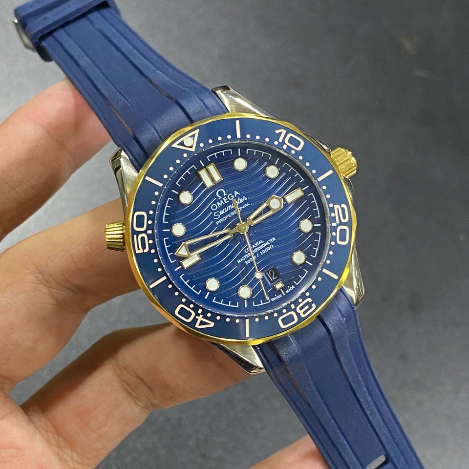 Omega Seamaster Professional Blue Rubber Diver Watch