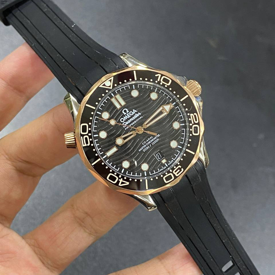 Omega Seamaster Professional Blue Rubber Diver Watch