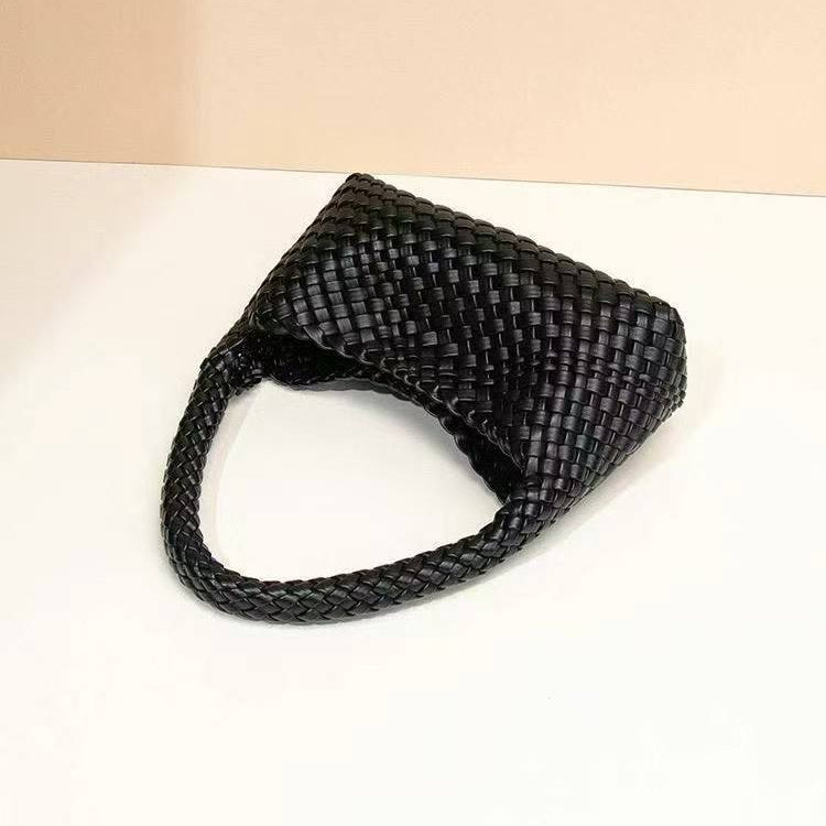 Bottega Style Woven Bag 👜 in Burgundy 🍷 or Black ⚫