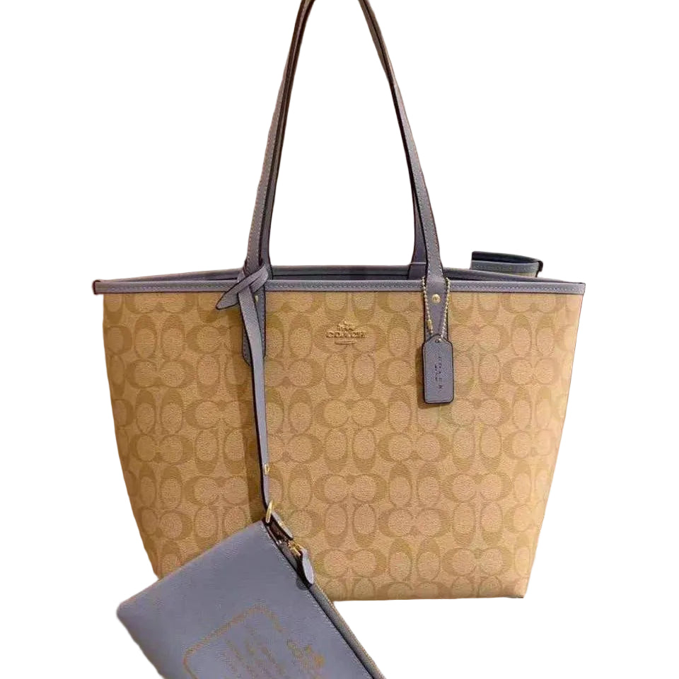 COACH Top Quality Zippered Tote 👜 Everyday Essential