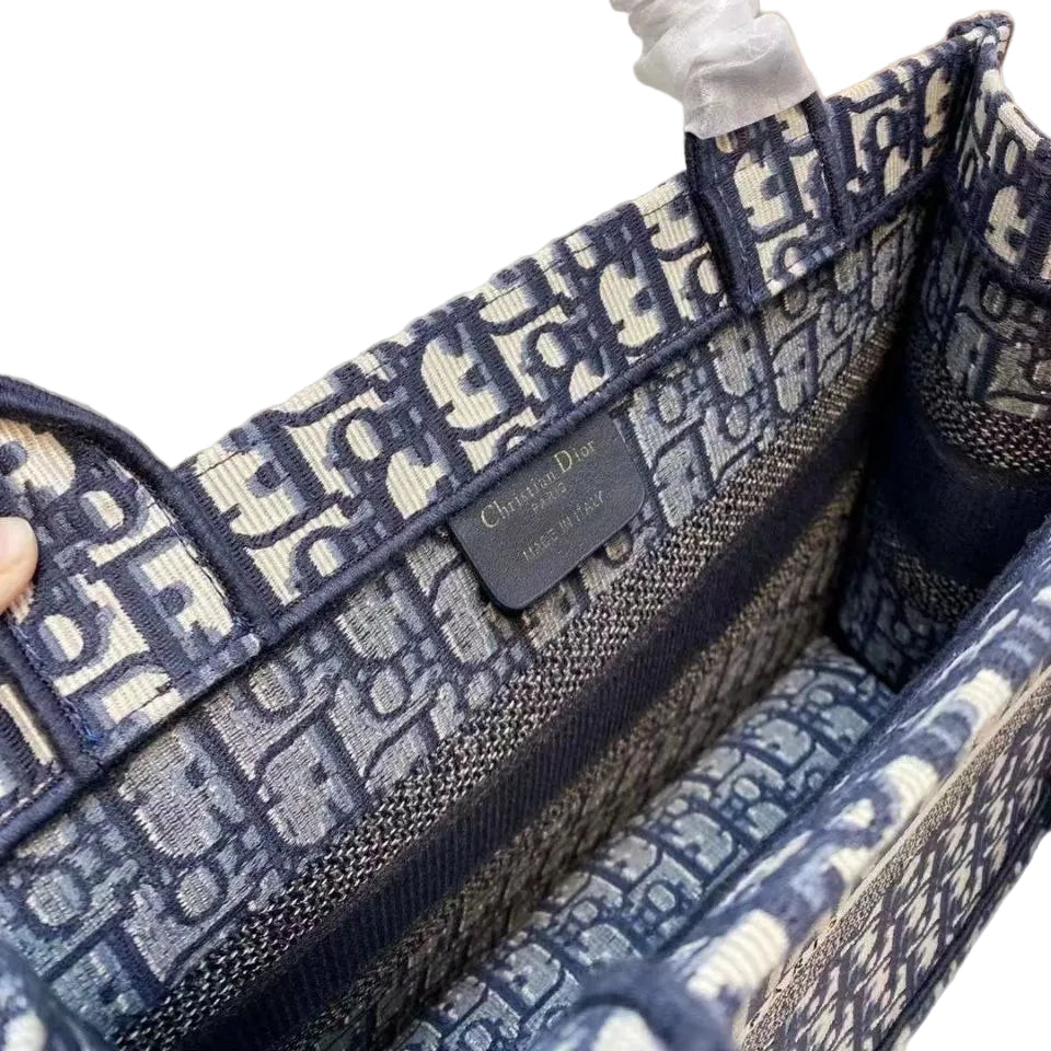 Christian Dior Book Tote in Blue Dior Oblique Embroidery 👜✨💙