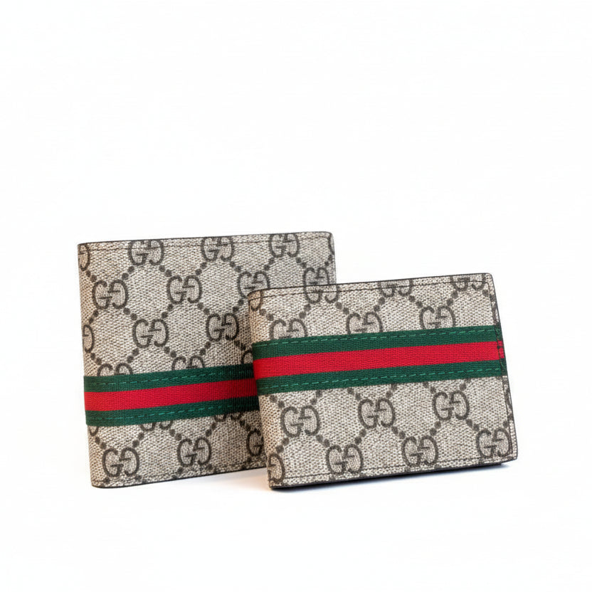 Gucci GG Supreme Canvas Bi-fold Wallets with Web Stripe 🇮🇹 💳 🦓