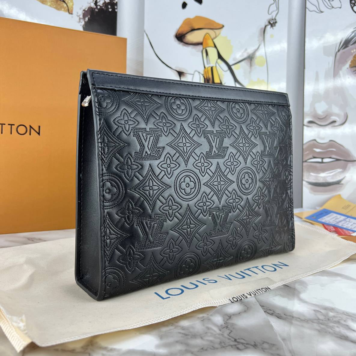 Louis Vuitton Black Clutch 🖤