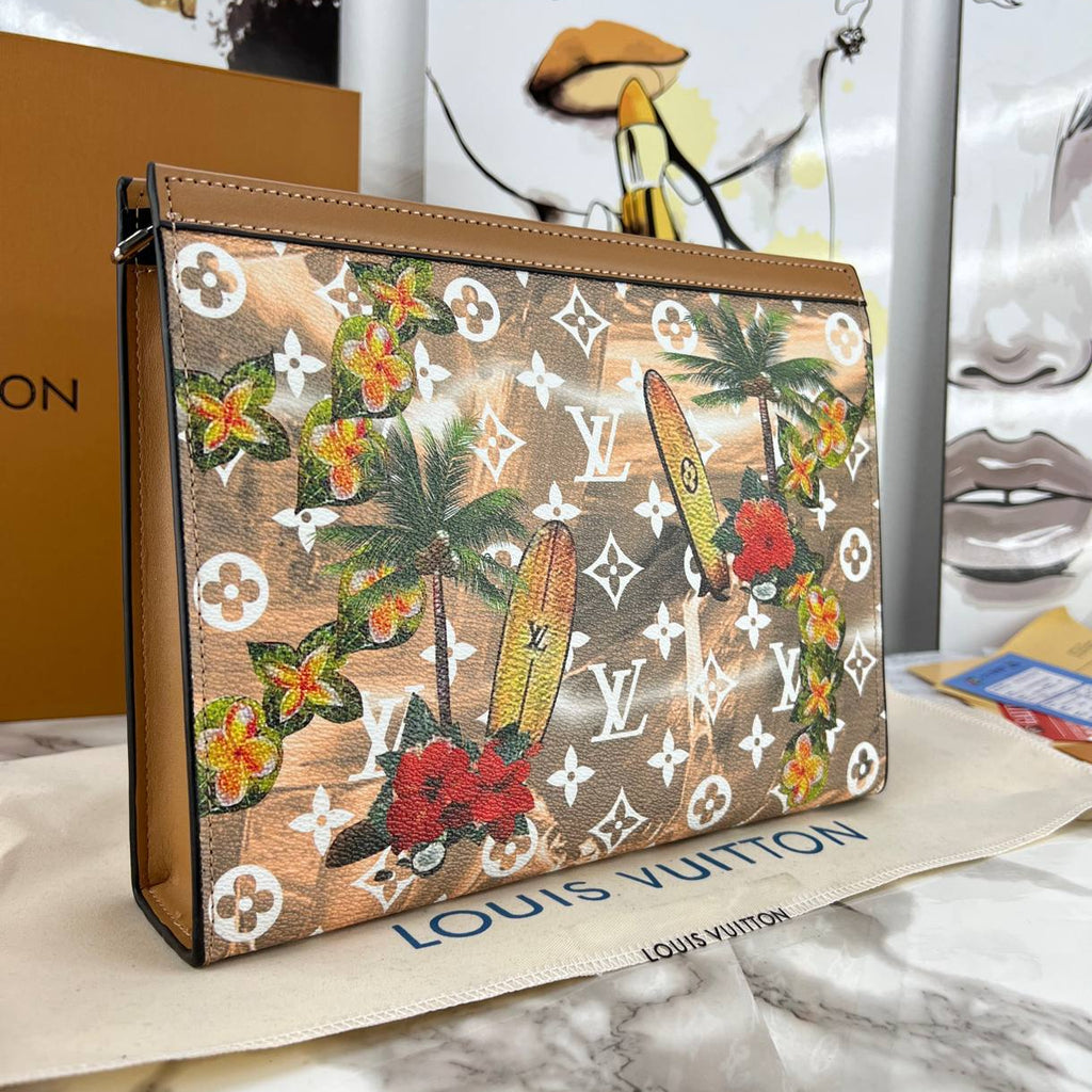 Louis Vuitton Monogram Trunk Print Toiletry Pouch 🧳✨⚪
