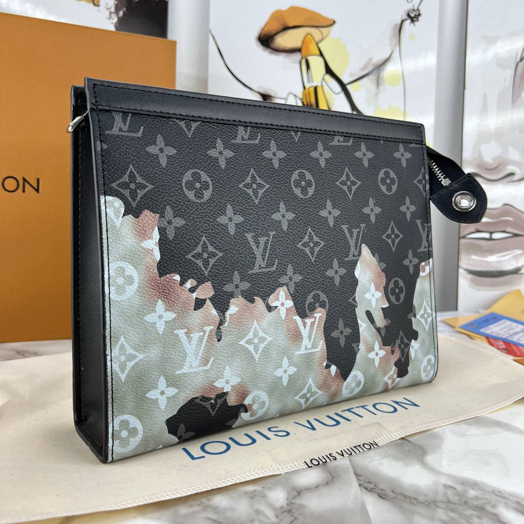 Louis Vuitton Monogram Trunk Print Toiletry Pouch 🧳✨⚪