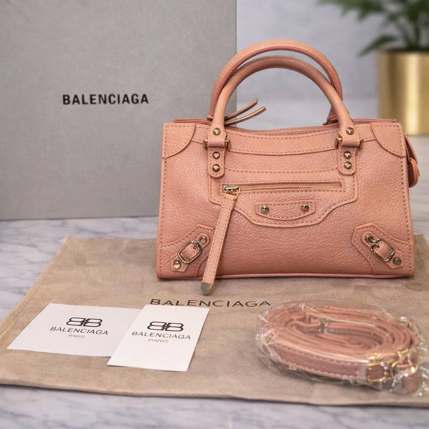 Balenciaga Brown Bag 👜 Chic Carryall 🤎