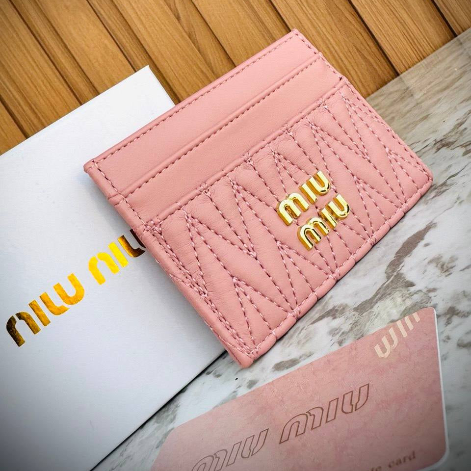 MIU MIU Chic Card Holder 💖🖤✨