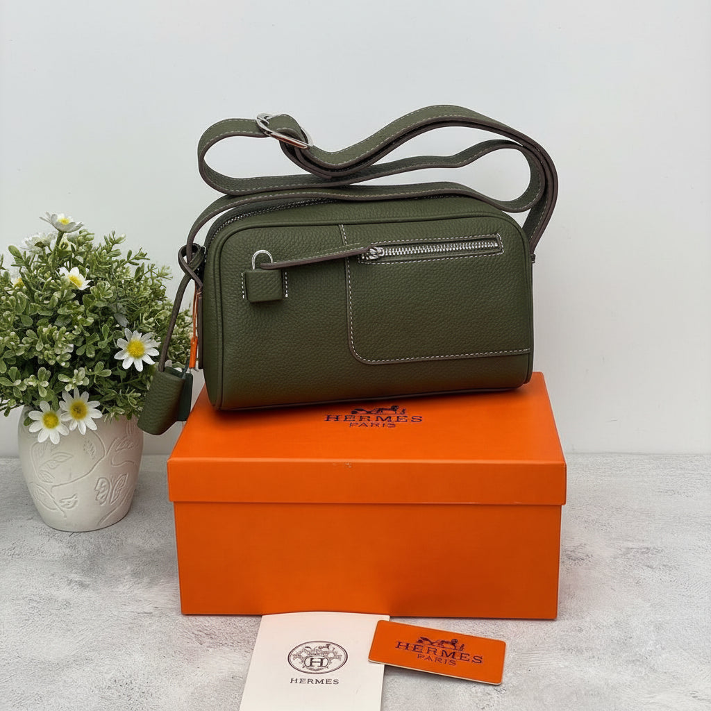 Hermès: Bi-Color Classic Bag 🧡🖤💚
