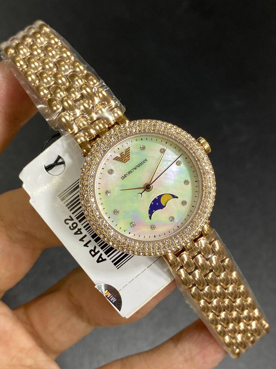 Elegant Gold & Silver Women's Watch ⌚✨