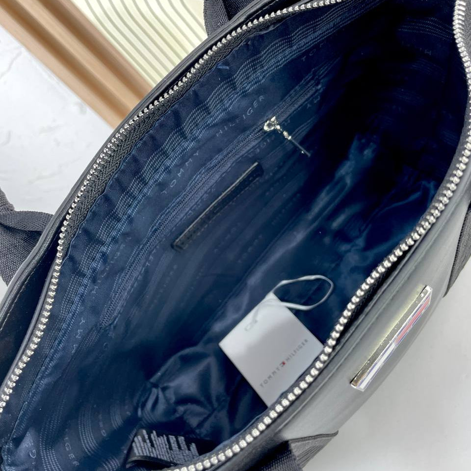 TOMMY: Color Block Tote Bag 👜 in White, Brown, Navy, Black 🖤