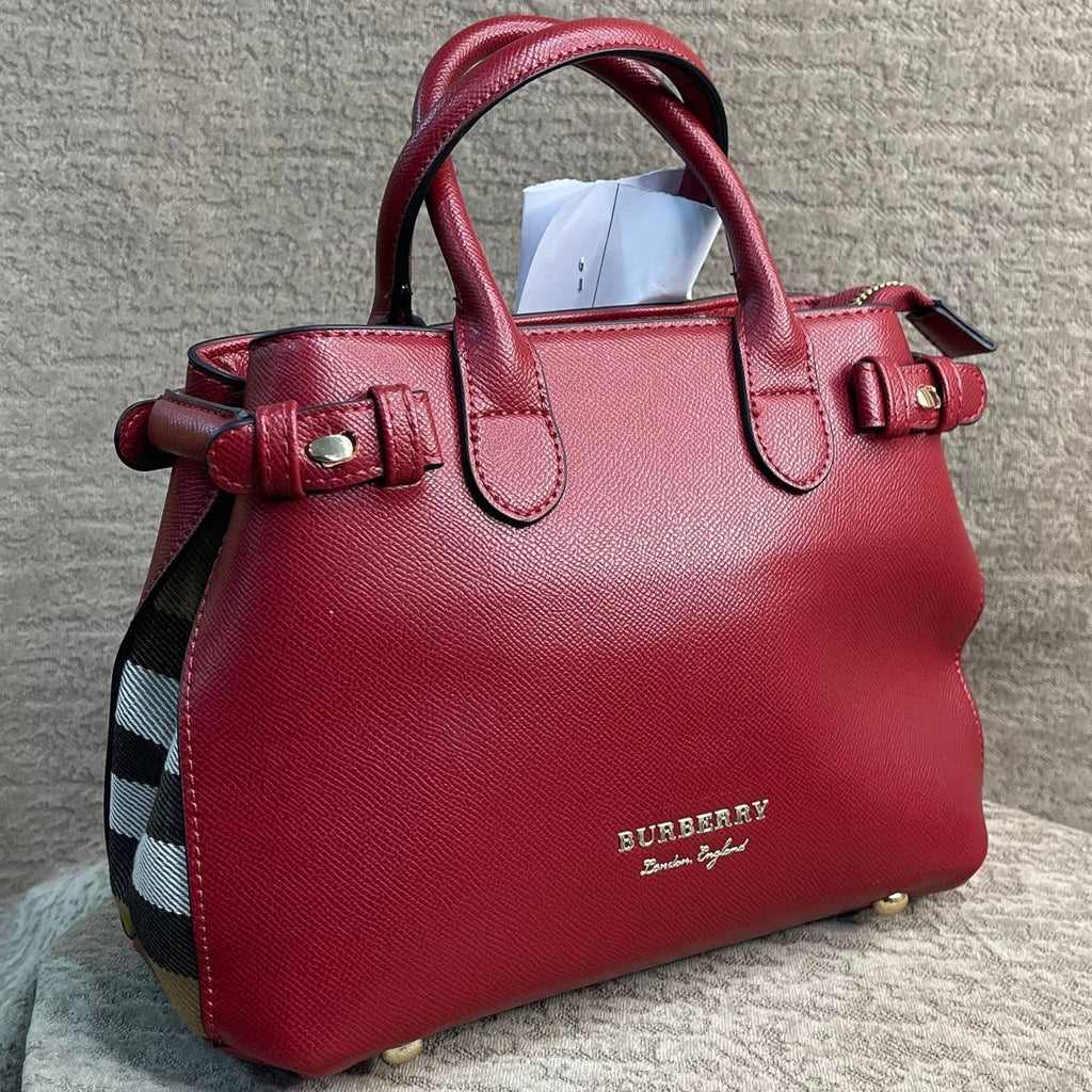 Burberry Classic Bag: Black, Beige & Red 👜🖤🤍❤️