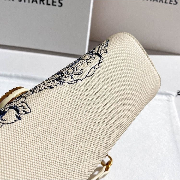 Mack Jharles Beige Floral Bag 🌸🦋 Elegant Clutch