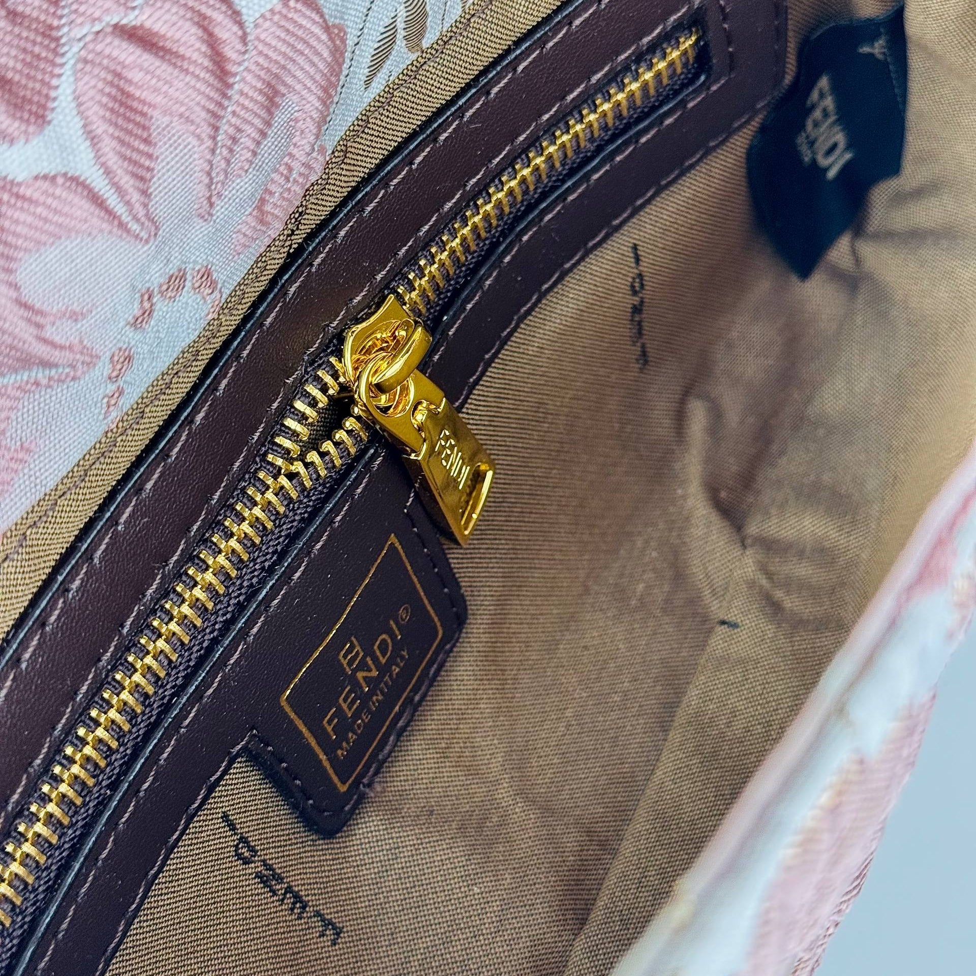 Fendi Floral Jacquard Bag with Gold-Tone Hardware 🌸✨