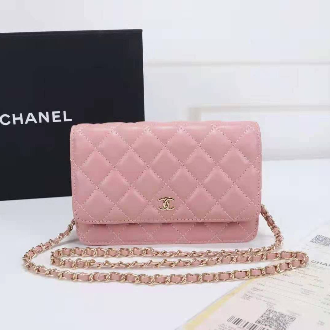 Chanel Classic Quilted Wallet on Chain in White Caviar Leather 💎✨👜