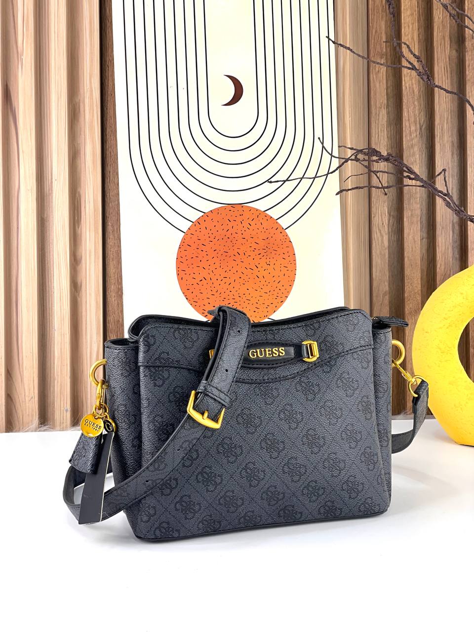 GUESS Brown & Black Crossbody Bag 👜🖤