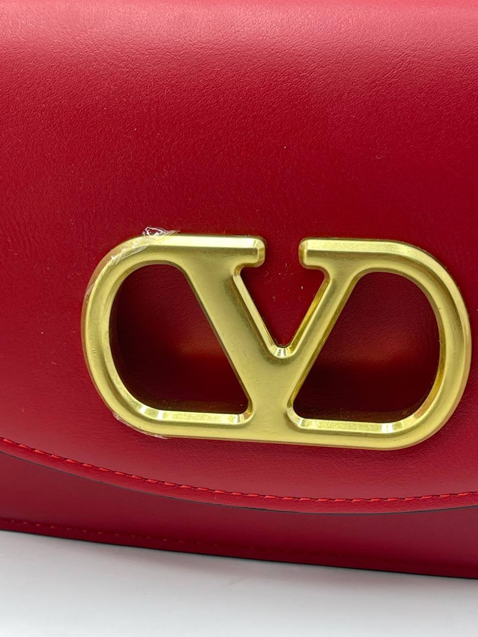 Valentino Garavani VLogo Chain Shoulder Bag in Red Leather 💃👜✨