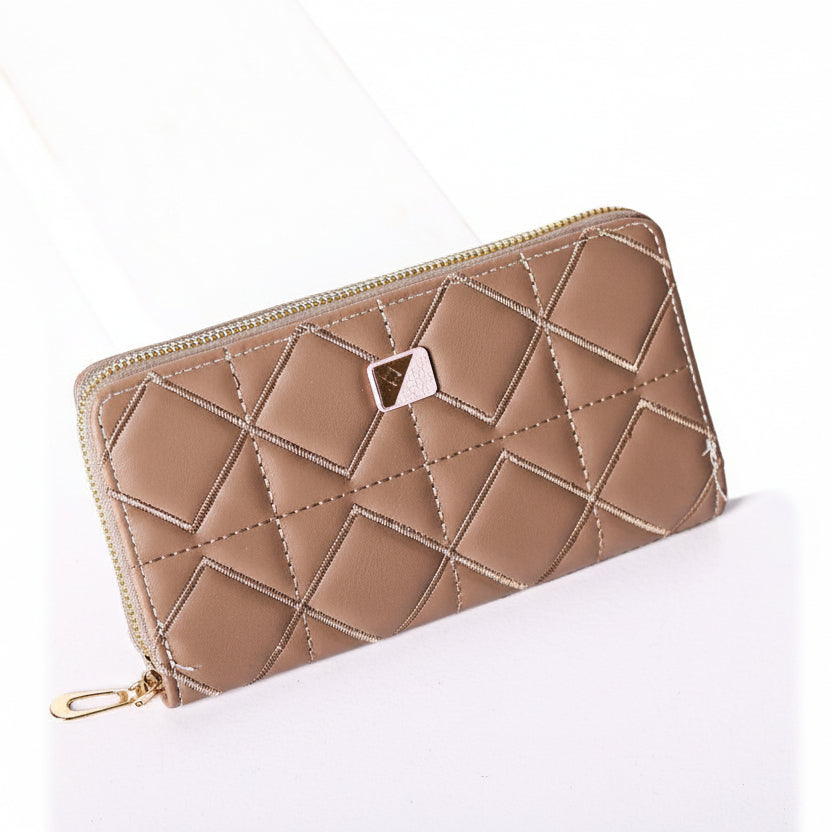 Quilted Chic Wallet 🖤💙💖